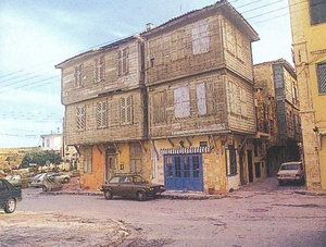 Ξύλινα σπίτια στην οδό Θεοτοκοπούλου